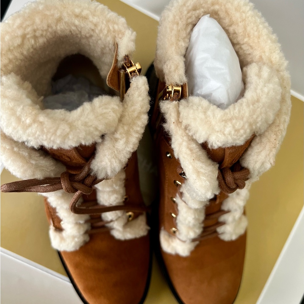 MICHAEL KORS TRUDY FUR & SUEDE BOOTS IN LUGG MULTI - SIZE 8.5 - Picture 4 of 11